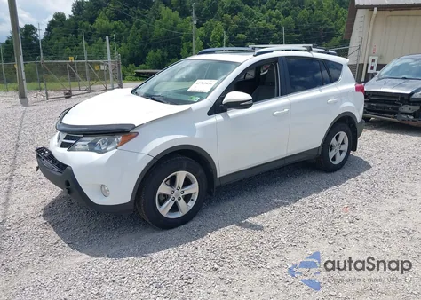 2014 Toyota Rav4 Xle z USA, uszkodzony, nr VIN JTMRFREV7EJ011366